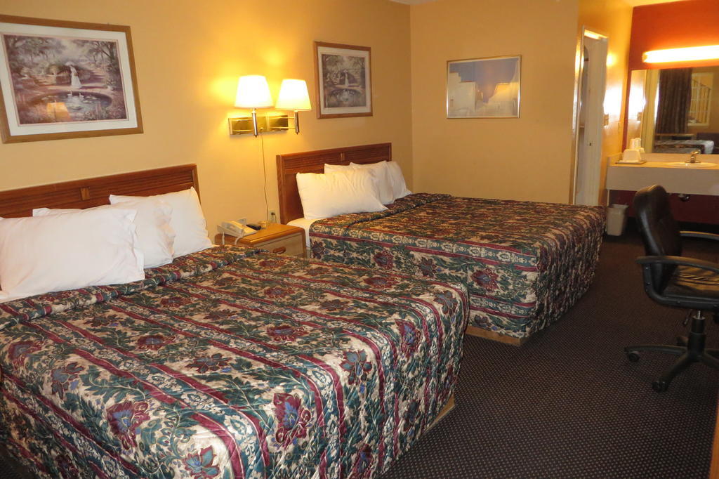 Economy Inn & Suites Joplin Chambre photo