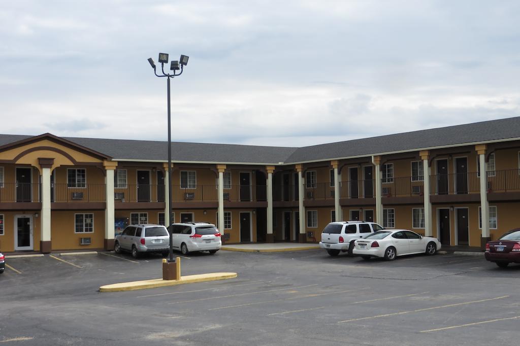 Economy Inn & Suites Joplin Extérieur photo